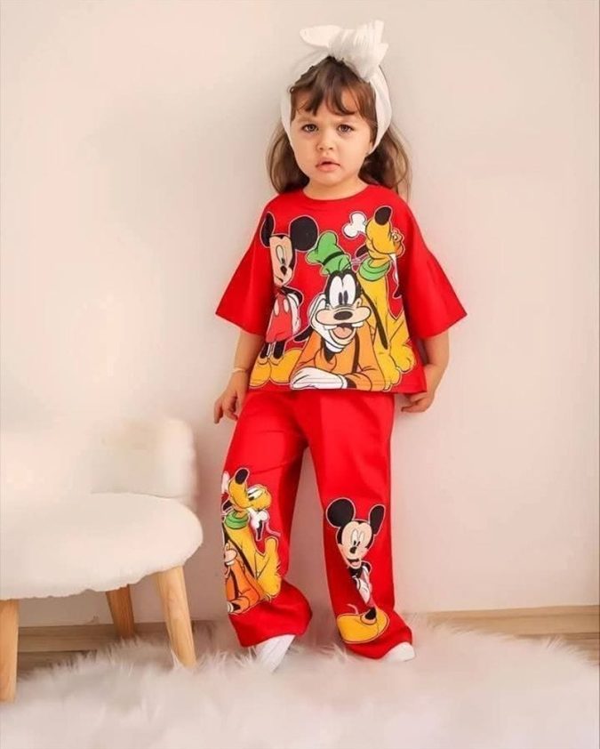 Disney-Friends-Red-Kidswear-Set-–-Mickey-Goofy-Pluto